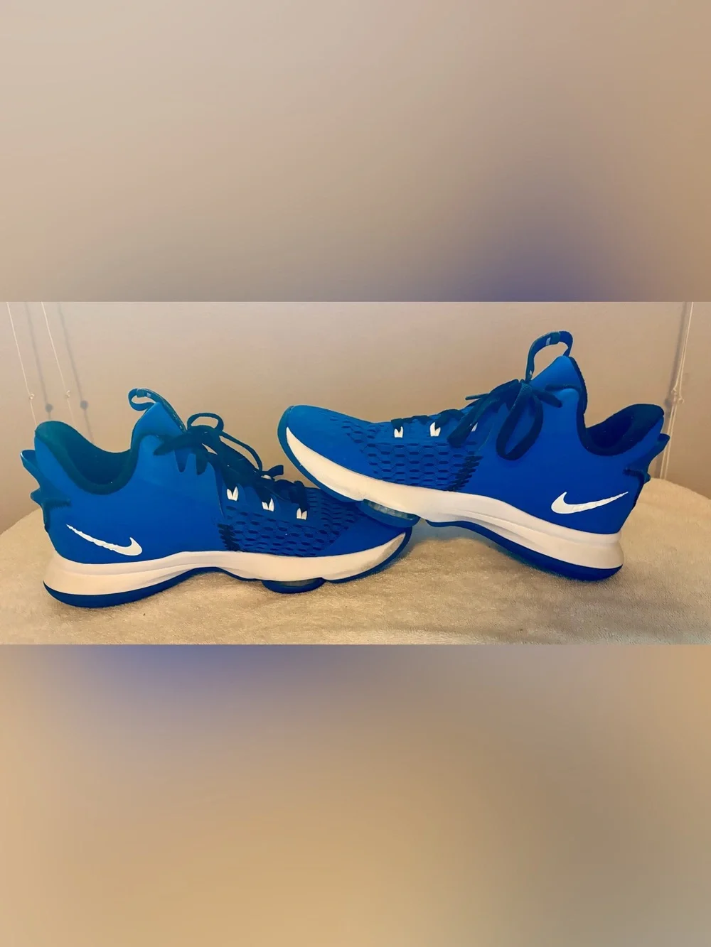 Mens Nike Witness .V.5 Air Zoom Basketball Shoes CQ9380-400 Size 9.5